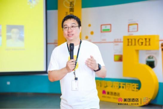 ����ס����ҵ�����������꣺һ�궩��3�ڼ䣬�����Ƶ���ҵ��ͬ��